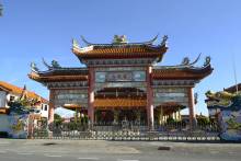 Lian Hua San San Ching Temple